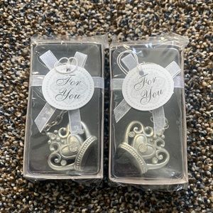 2 crown keychains regal royal king queen